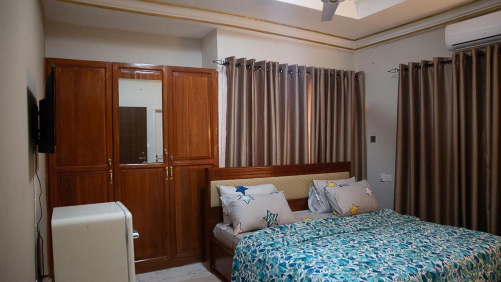 Veke Executive Lodge & Event Center Cape Coast Eksteriør bilde